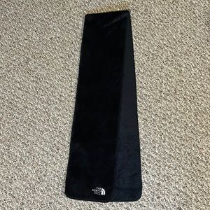 Black North Face youth scarf